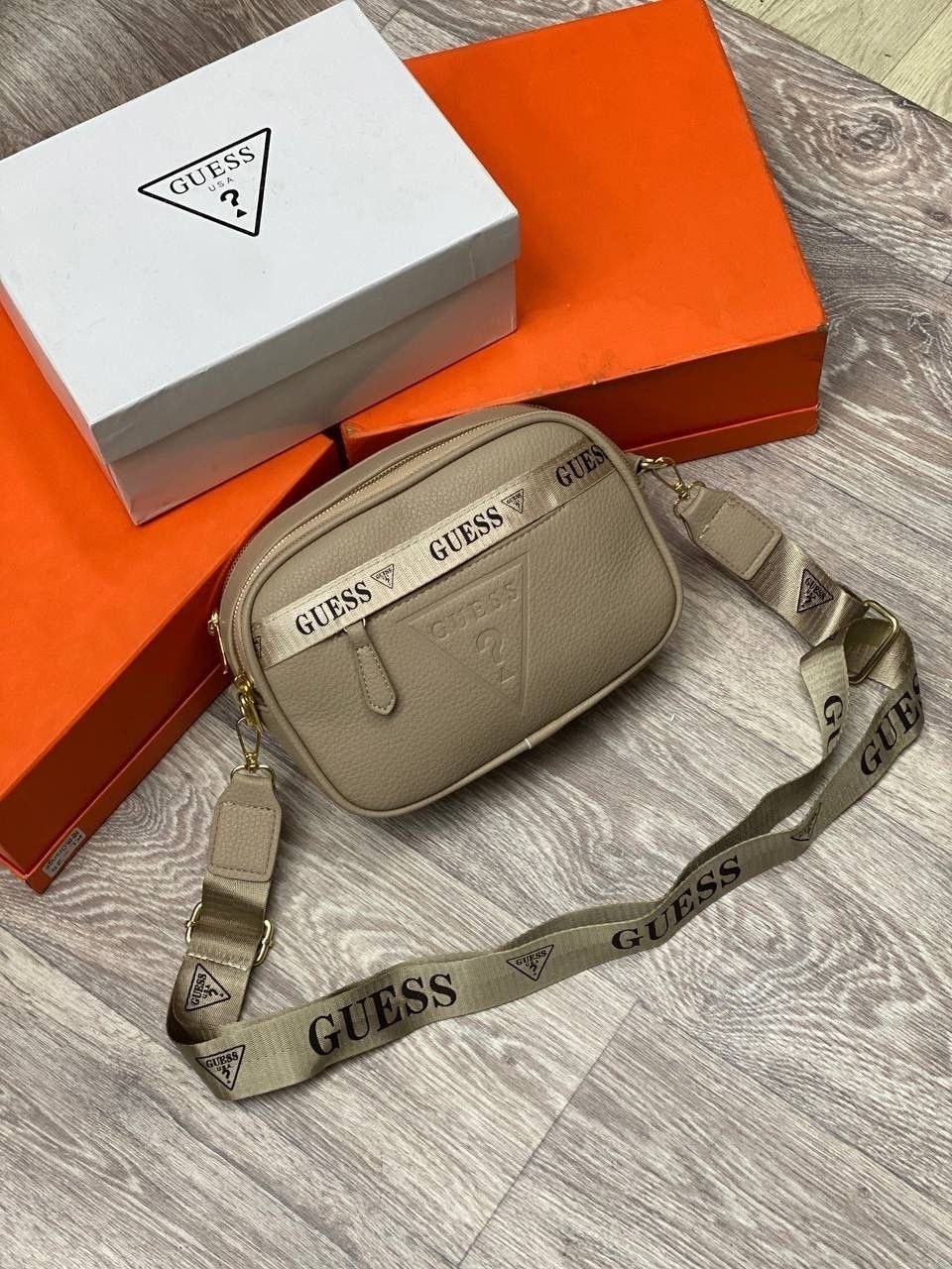 guess сумка,женская сумка guess,guess сумка на плечо,сумка женская через плечо guess,сумка guess женская оригинальная
