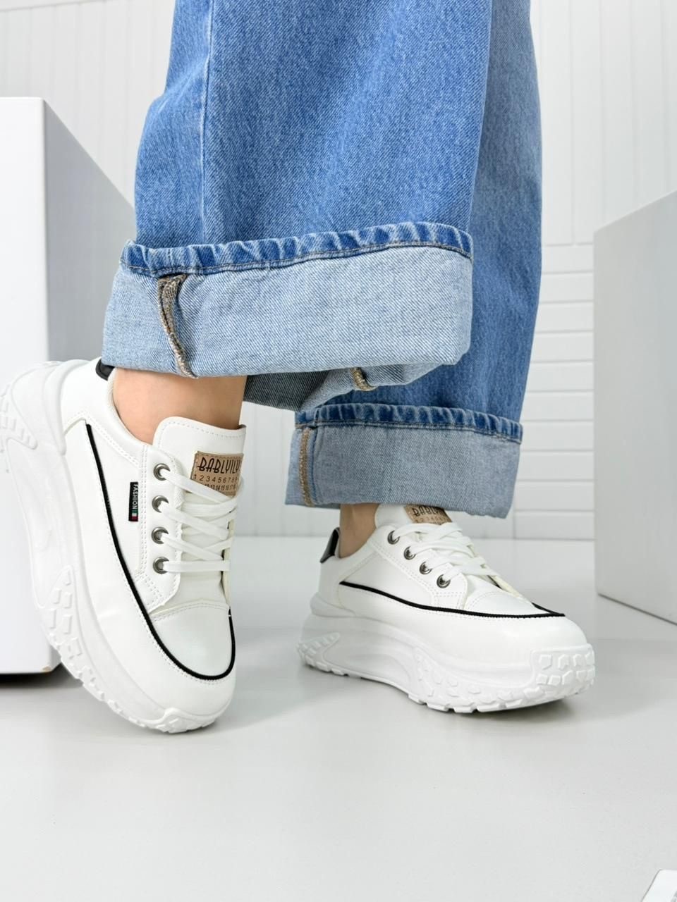 ,женские кроссовки,кроссовки на толстой подошве,кроссовки белые женские на высокой подошве,кроссовки модные