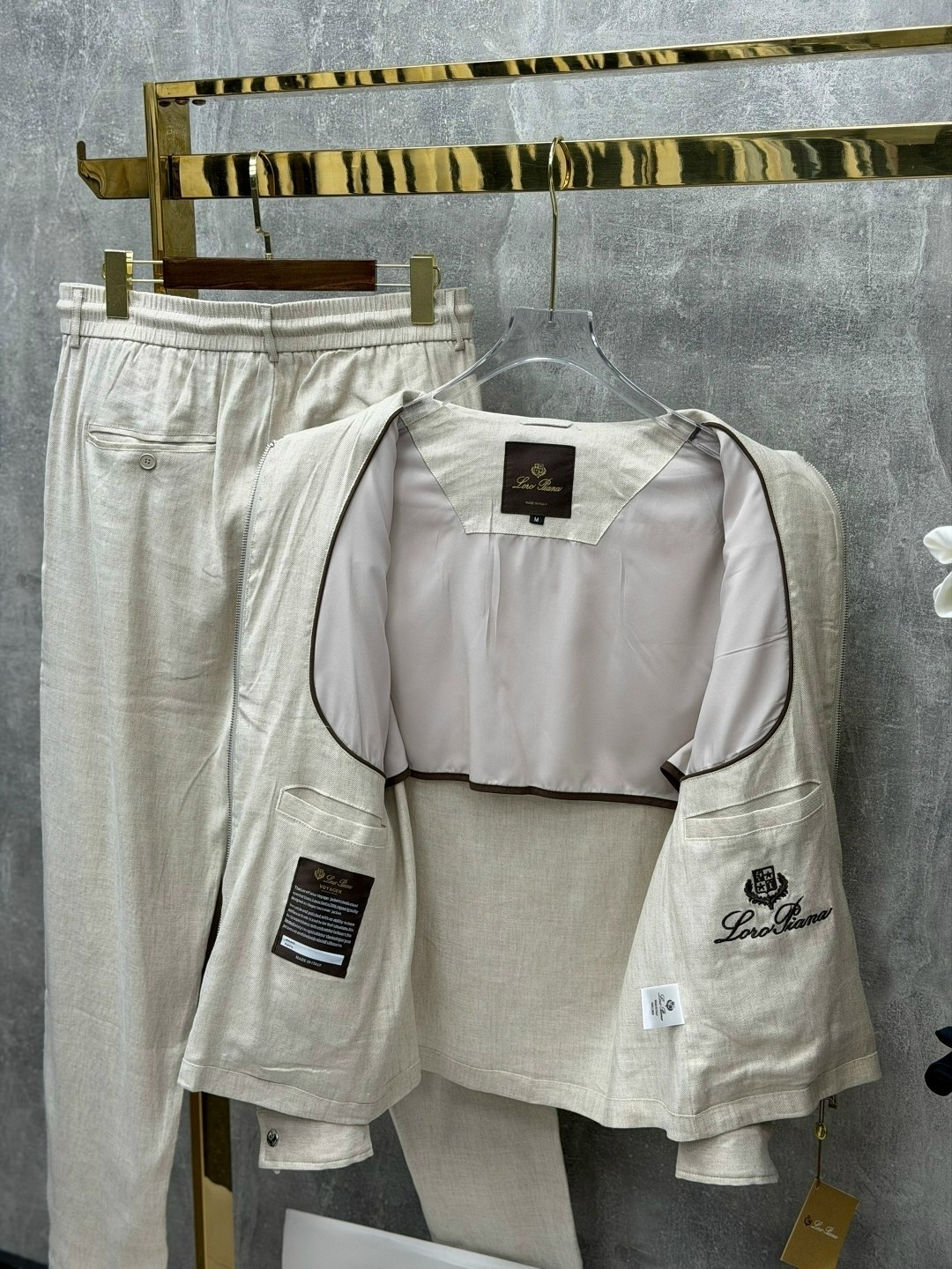 льняной костюм brunello cucinelli,мужской костюм льняной,костюм льняной,костюм brunello cucinelli,льняной костюм tom ford