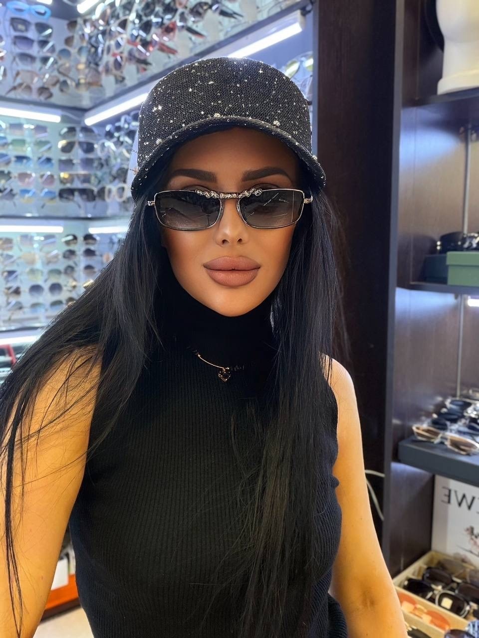 модные головные уборы,бейсболка женская,стильные образы,женские головные уборы