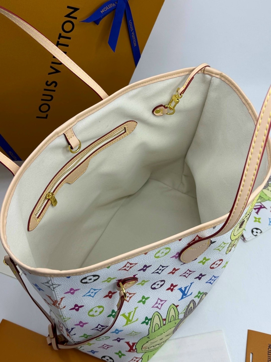 louis vuitton сумка,лимитированные сумки луи виттон,сумка женская louis vuitton,neverfull louis vuitton,луи виттон сумка через плечо женская