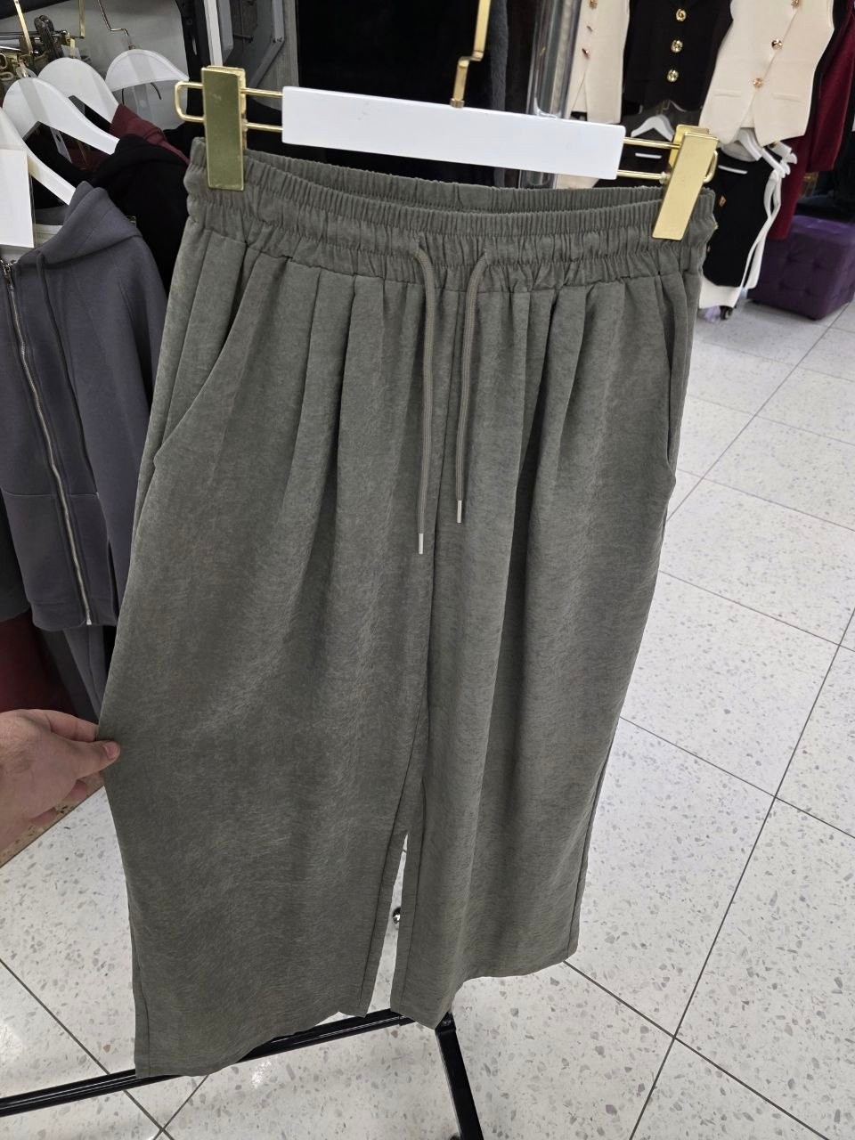 брюки женские трикотажные с широкими штанинами,брюки женские прямые повседневные трикотажные с широкими штанинами,кашемировые брюки с широкими штанинами,женские кашемировые широкие брюки,женские кашем
