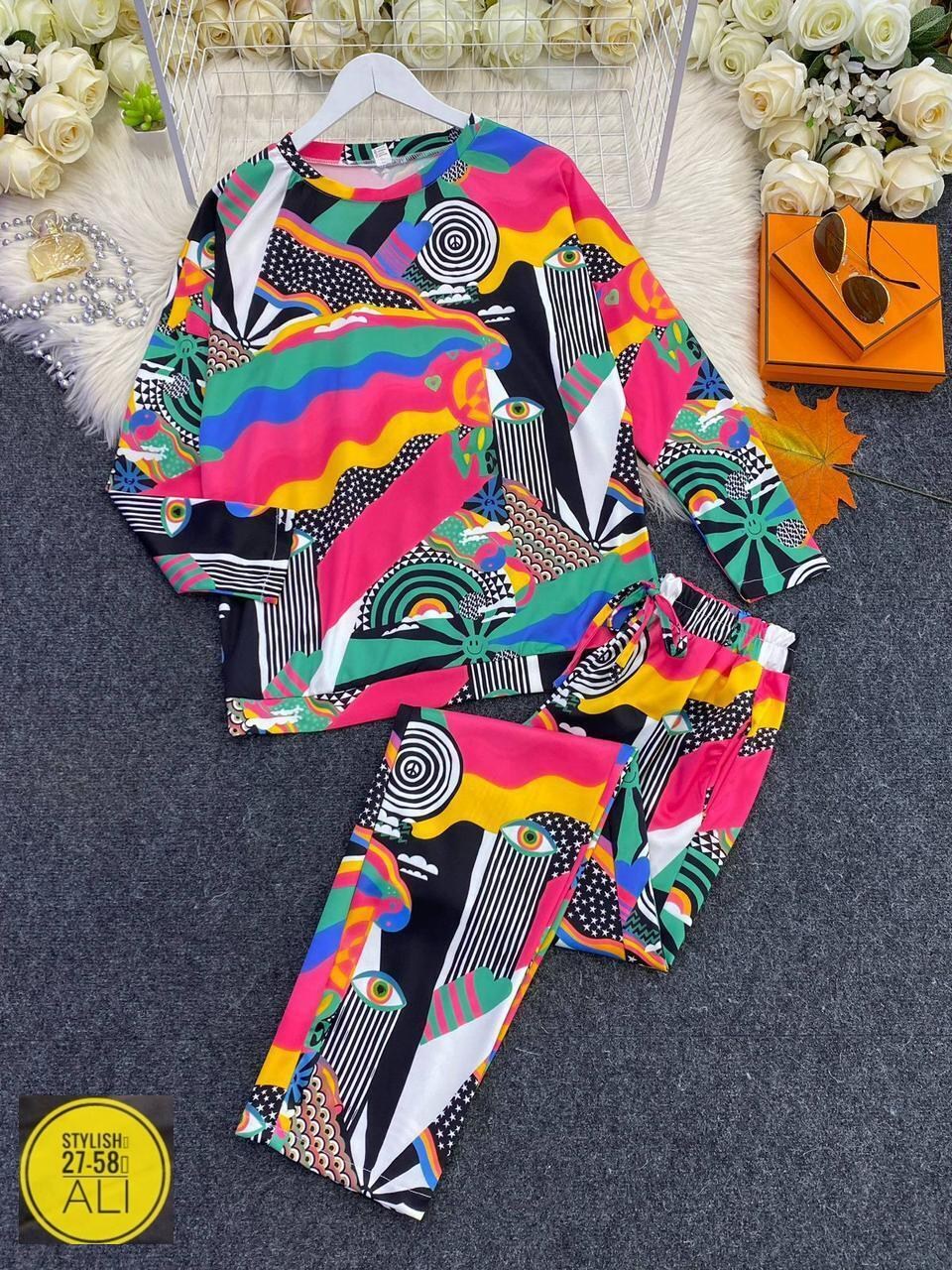 костюм женский,женский спортивный костюм из двух предметов,костюм с принтом,костюм с рисунком,женский повседневный костюм из двух предметов