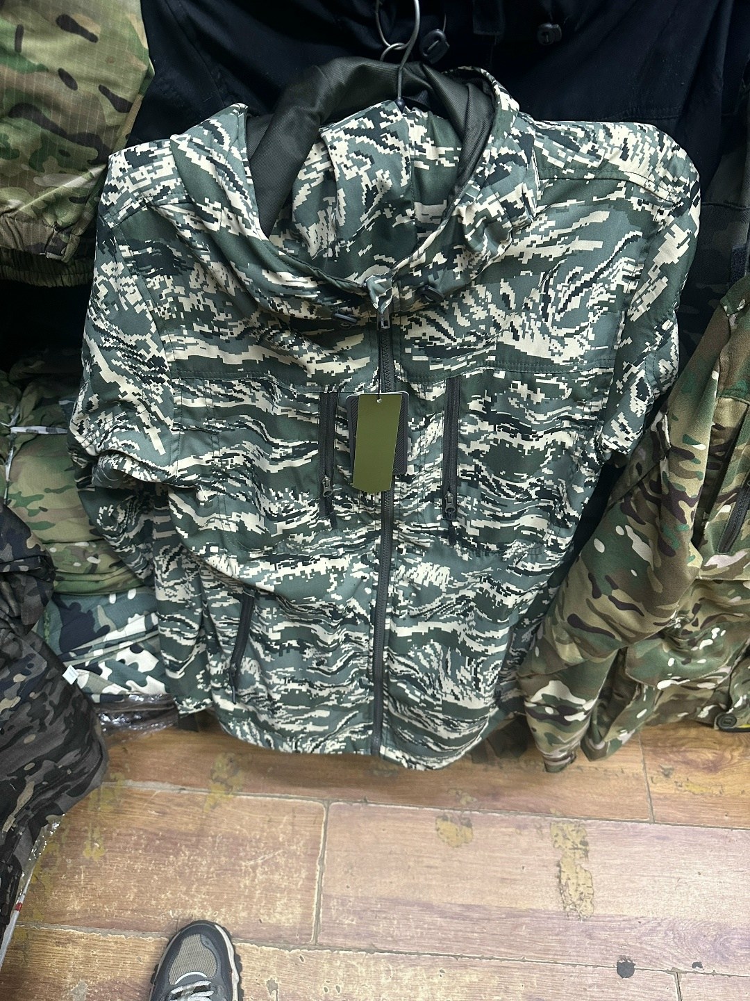 костюм демисезонный,костюм для рыбалки,костюм для охоты,камуфляжные костюмы,демисезонные костюмы для охоты