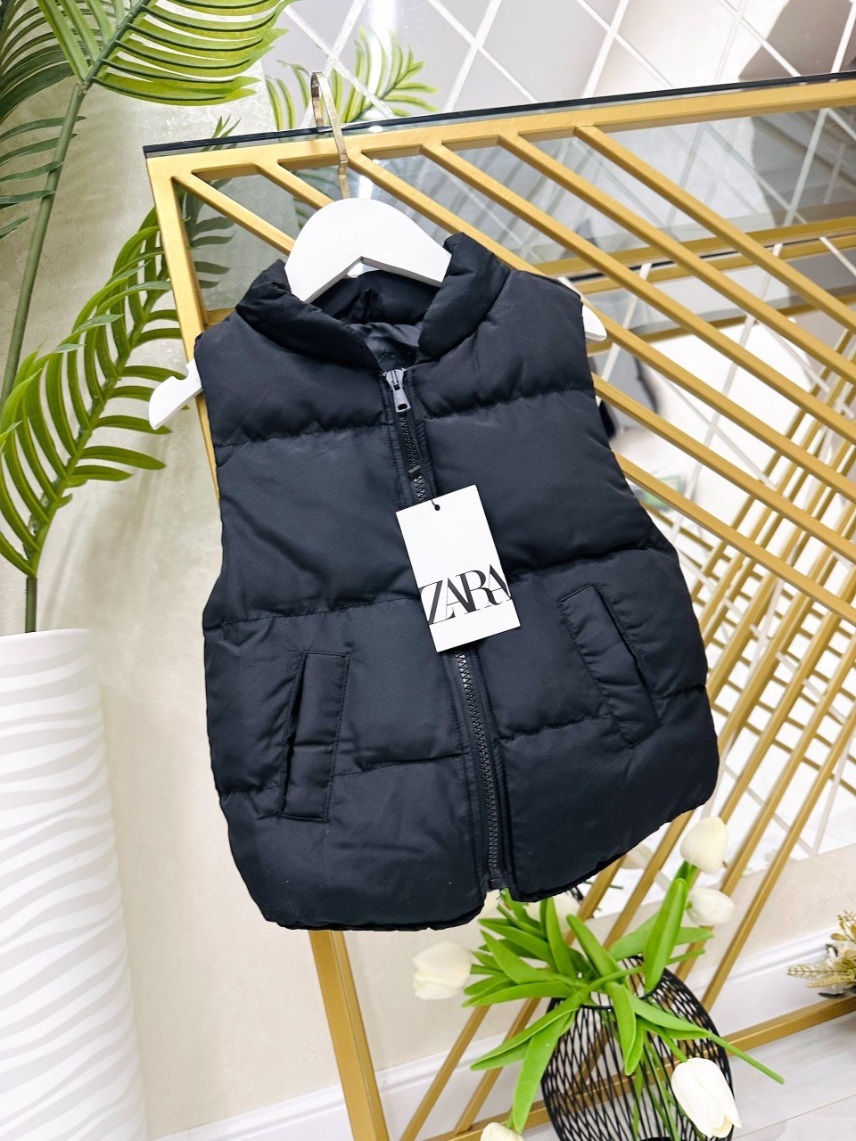жилетка двухсторонняя,жилетка детская,жилетка зара детская,жилетка черная,теплый жилет