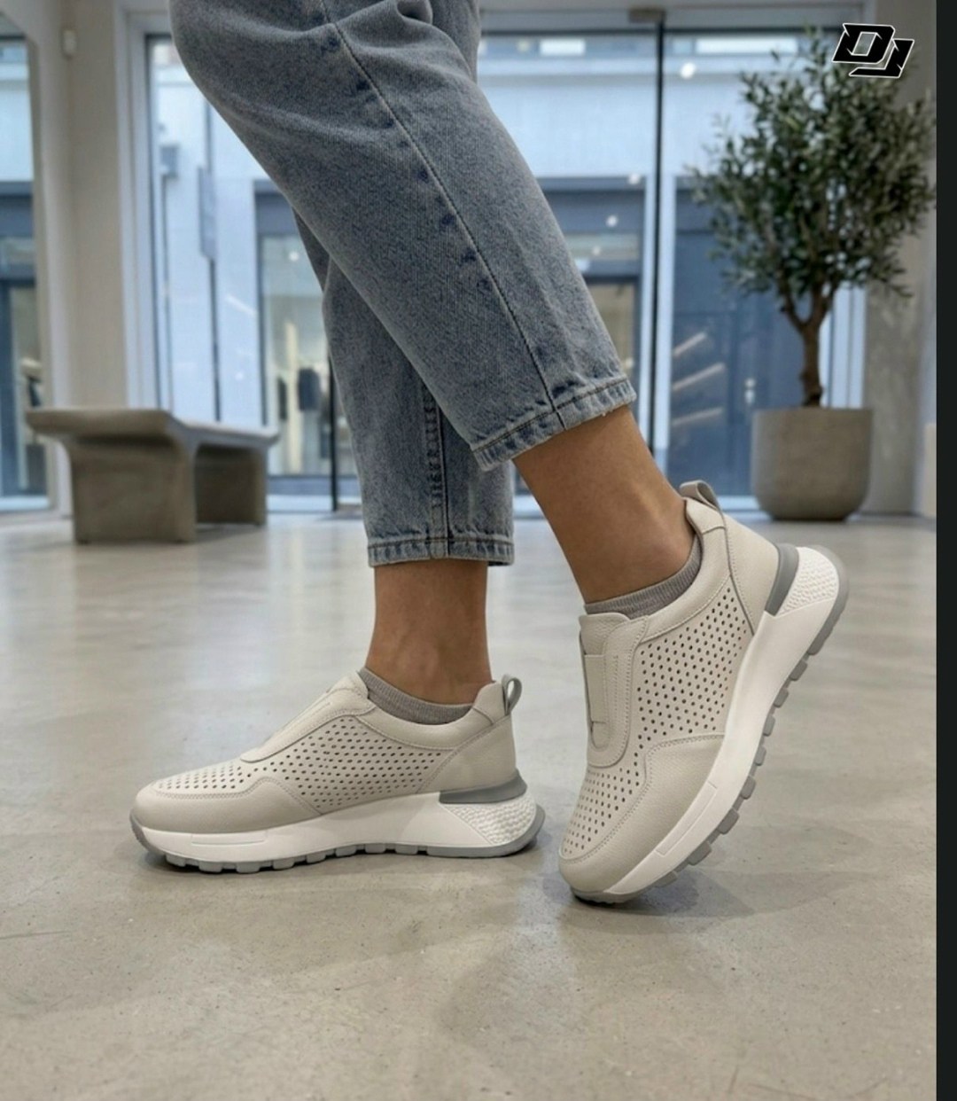 ,бежевые кроссовки,кроссовки женскиe, женская,кроссовки бежевые женские