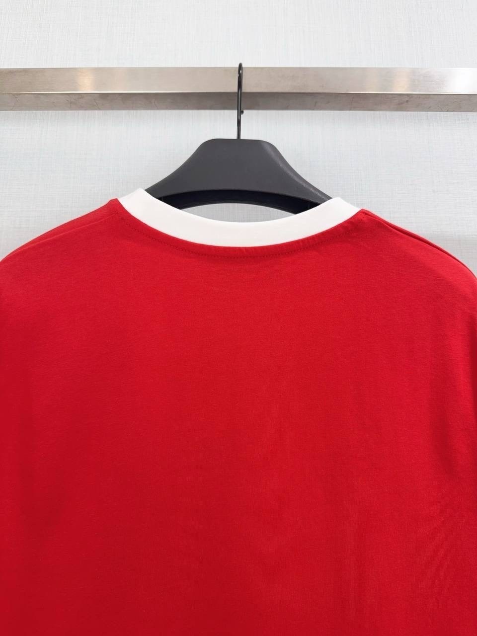 футболка женская gucci,футболка от гуччи красная,gucci t-shirt,красная футболка гуччи,футболка gucci