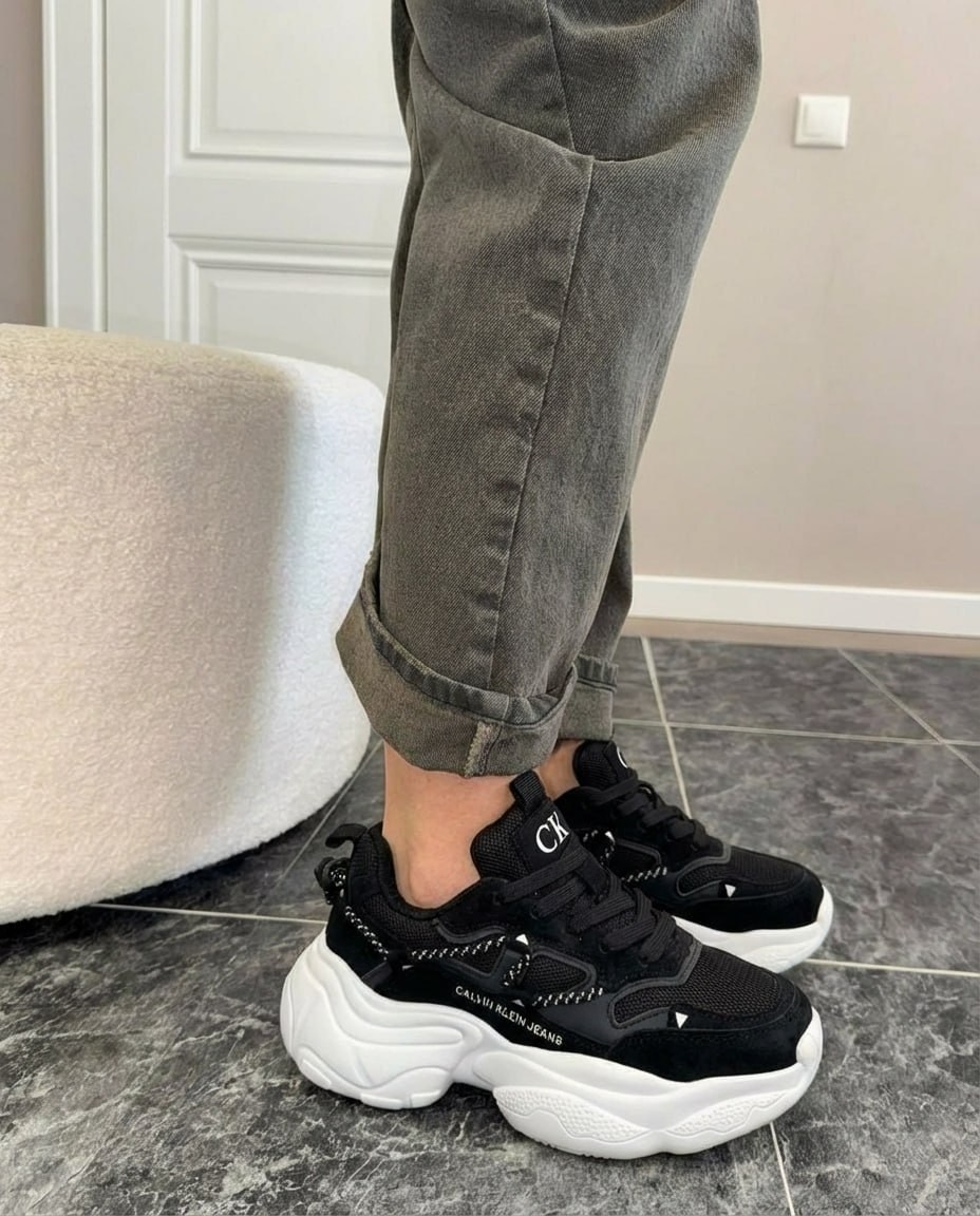 кроссовки найк женские черные на белой подошве,кроссовки женские,кроссовки женские черные,черные кроссовки,