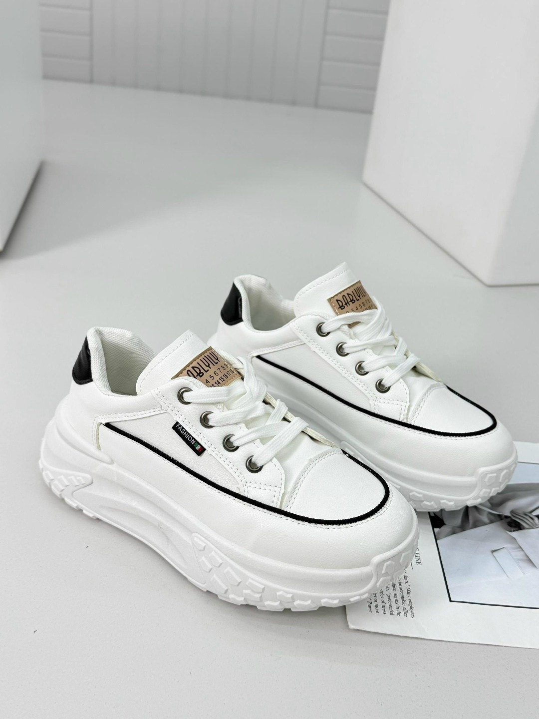 ,женские кроссовки,кроссовки на толстой подошве,кроссовки белые женские на высокой подошве,кроссовки модные