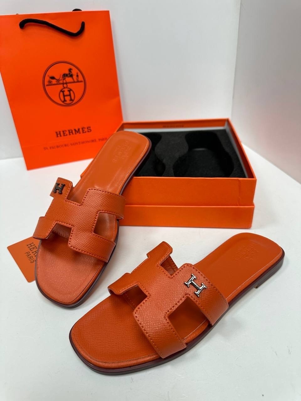 шлепки hermes женские,hermes шлепанцы,шлепки hermes 2026,шлепанцы женские hermes,шлепки hermes