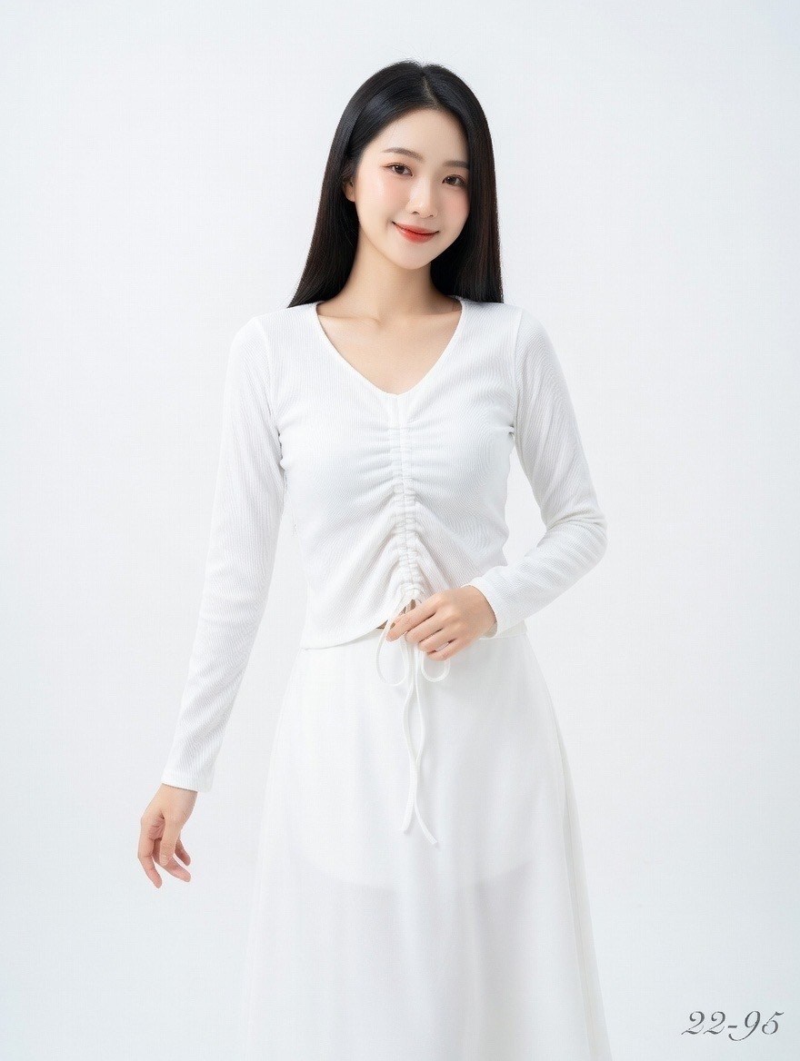 девушка кореянка красивая,азиатка,красивая азиатская девушка,молодая кореянка,мини платье с длинным рукавом