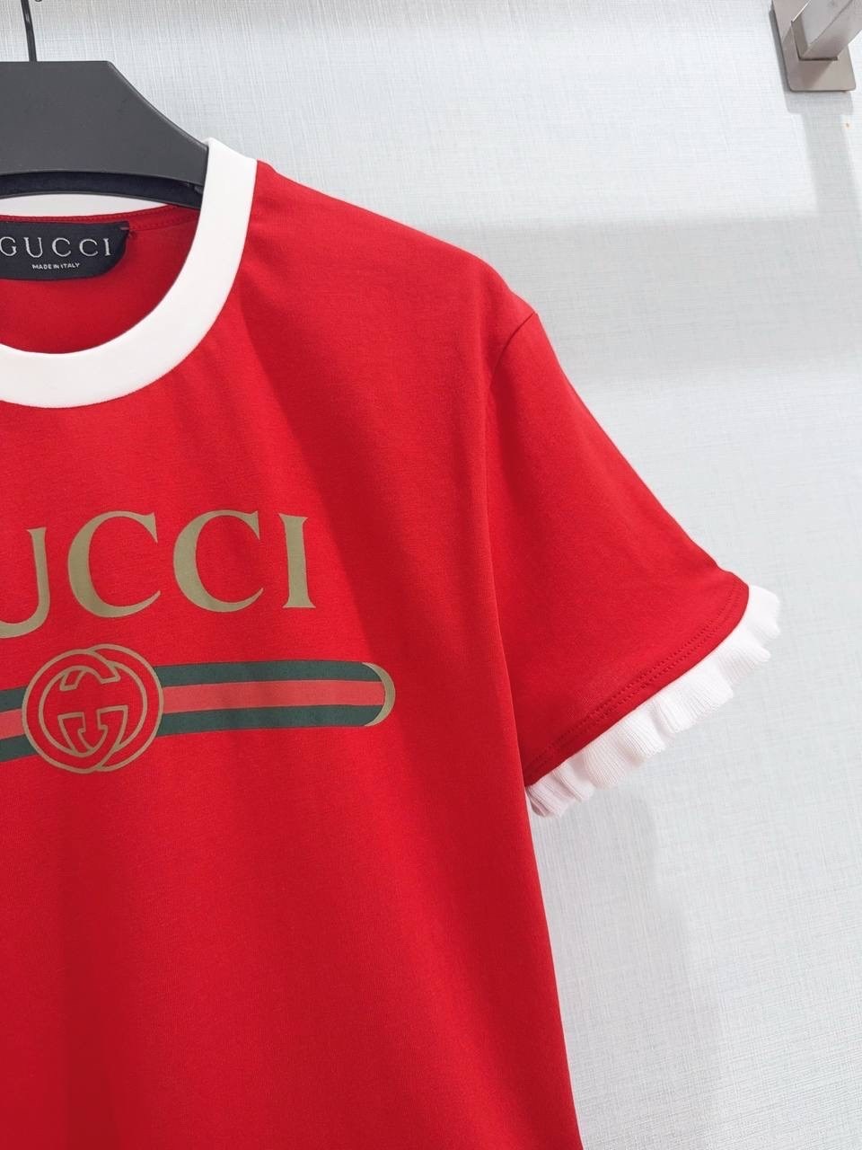 футболка женская gucci,футболка от гуччи красная,gucci t-shirt,красная футболка гуччи,футболка gucci