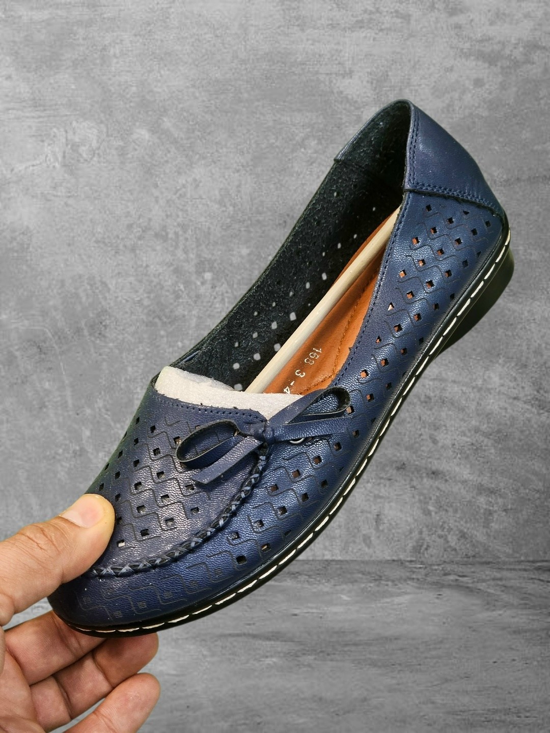 лоферы с перфорацией женские,,женские туфли на плоской подошве, с перфорацией женская, на плоской подошве