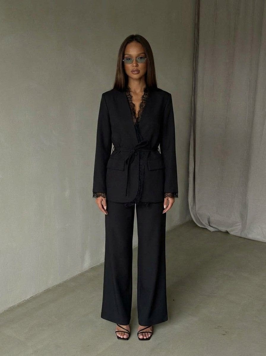 брючный костюм,женский брючный костюм,костюм брючный деловой классический,брючный костюм черный,костюм брючной деловой