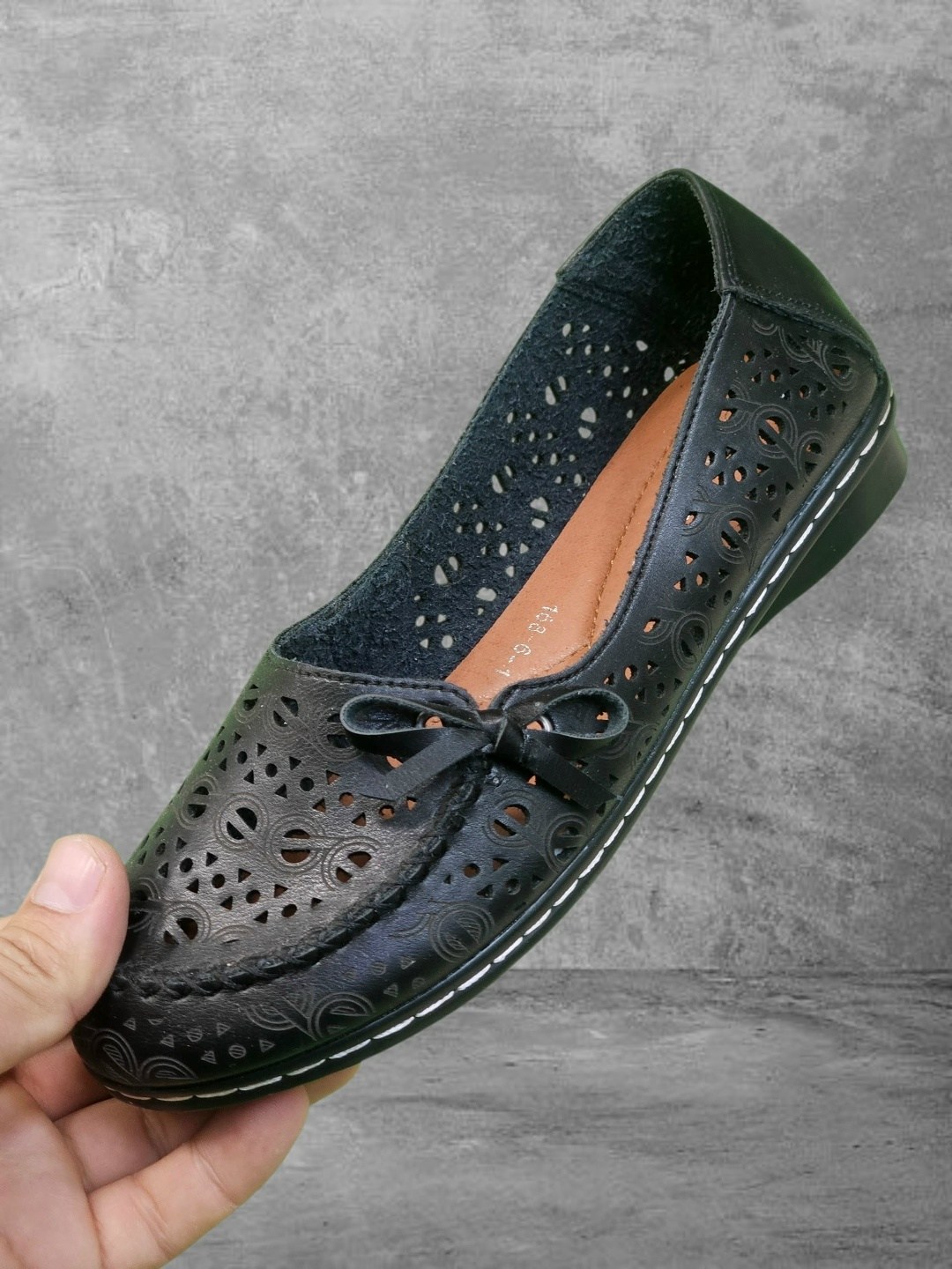 лоферы с перфорацией женские,,женские туфли на плоской подошве, с перфорацией женская, на плоской подошве