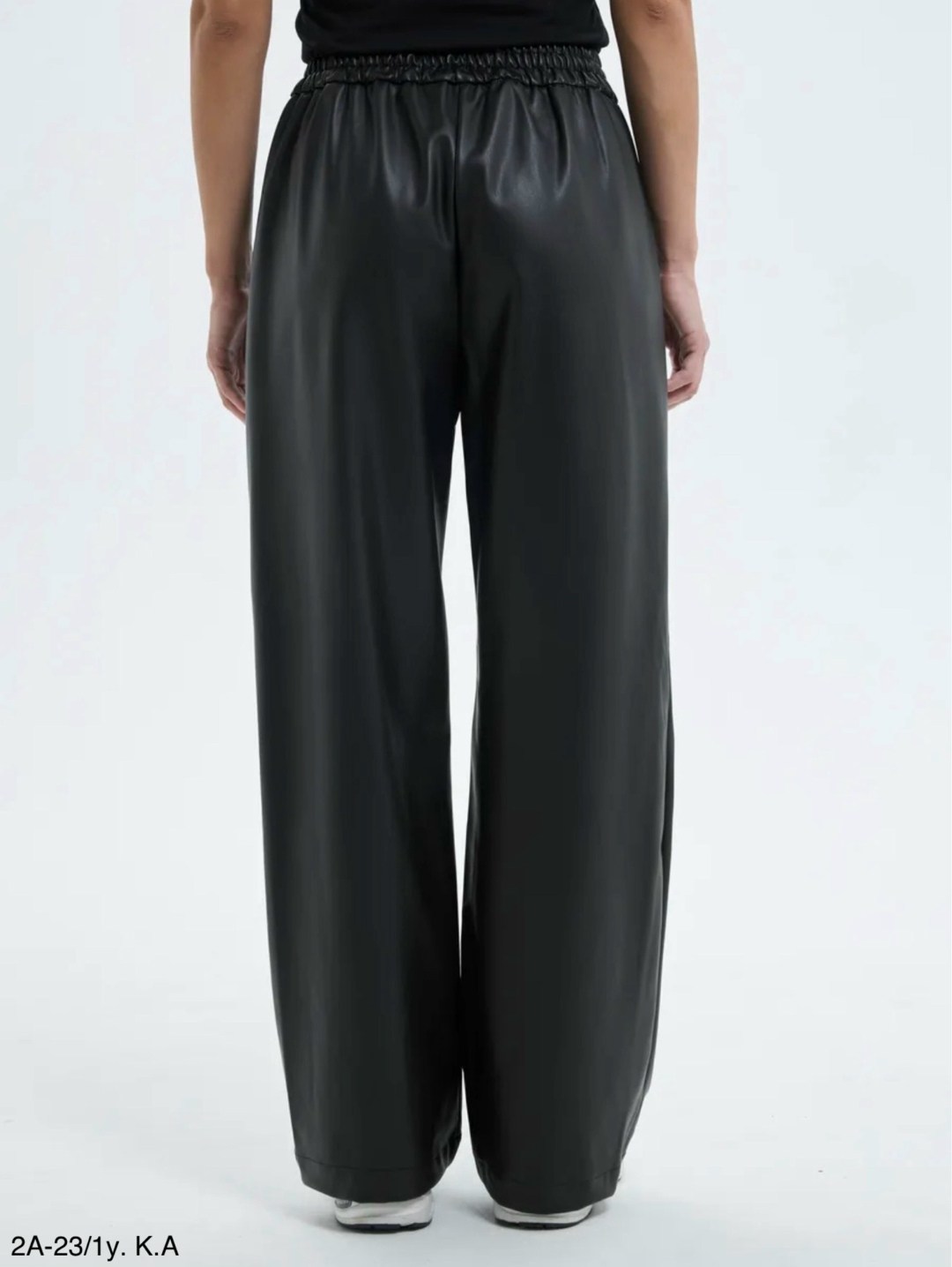 кожаные брюки,брюки из экокожи,брюки на резинке из экокожи,женские кожаные брюки,женские брюки из экокожи