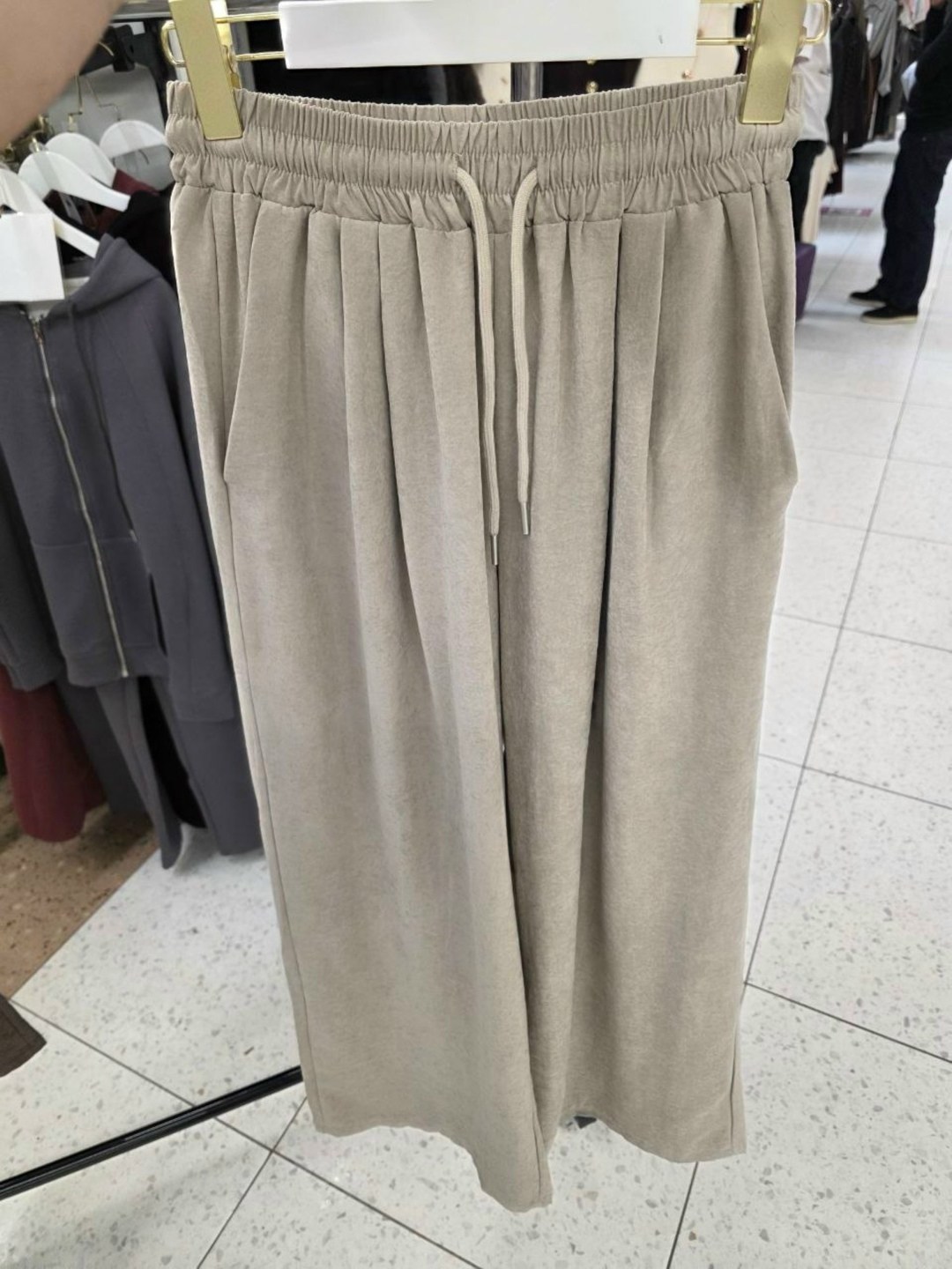 повседневные брюки,брюки свободные,повседневные штаны,широкие брюки,трикотажные брюки