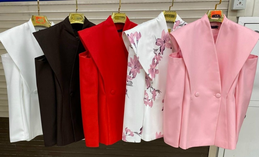 пиджак,пиджак приталенный,пиджак женский белый,жакет,женские пиджаки