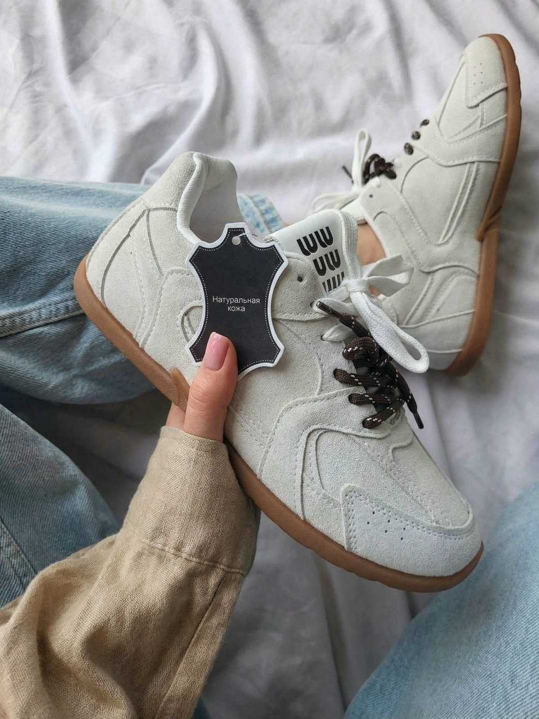 ,замшевые кроссовки,обуви,женские кроссовки,повседневные кроссовки