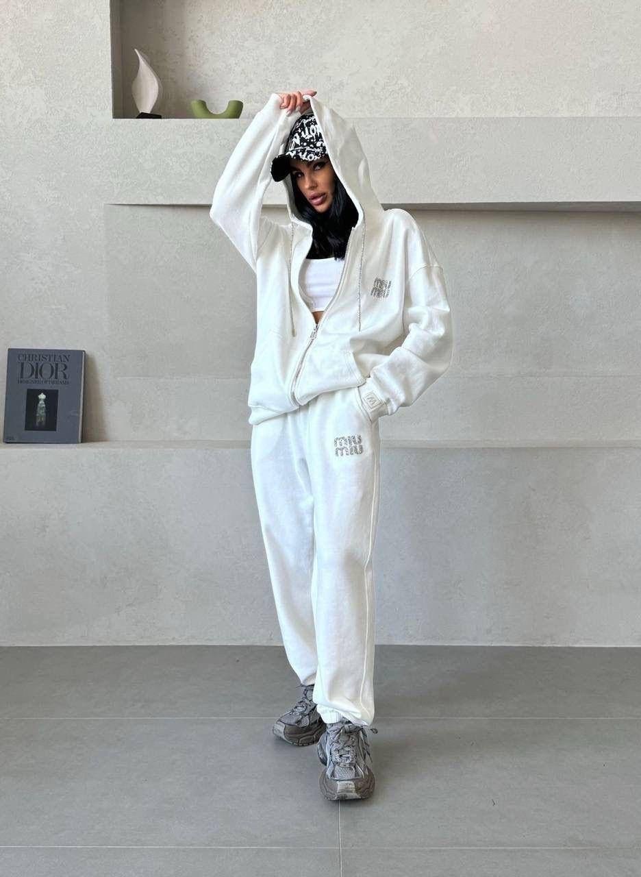 спортивный женский костюм,спортивный костюм,белый костюм женский на флисе,костюм на флисе,женский костюм спортивный на флисе