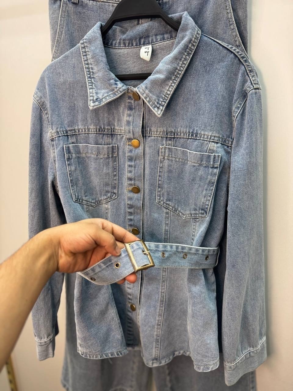 джинсовый комбинезон женский,джинсовая куртка,женская джинсовая куртка с поясом,джинсовая куртка с поясом,джинсовые комбинезоны