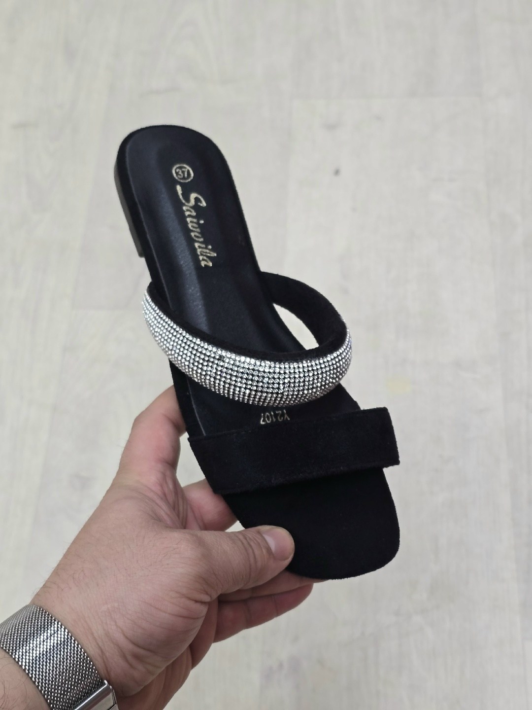 ,модные шлепанцы,женские шлепанцы, женская,босоножки эрмес