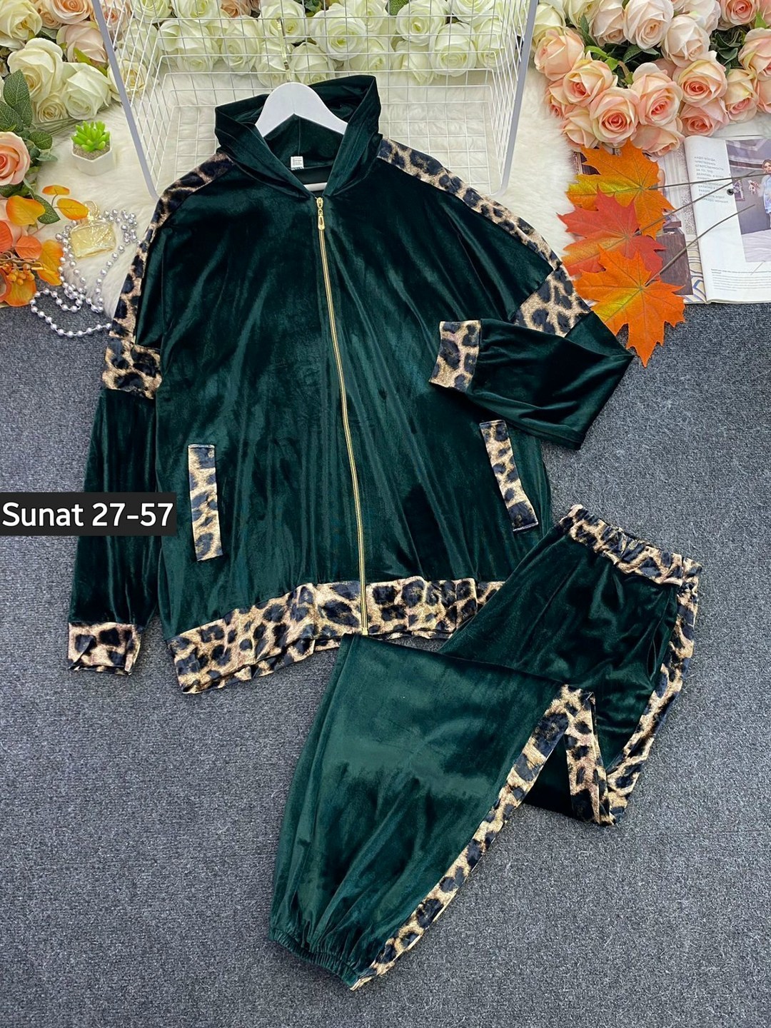 костюм женский велюровый большого размера,велюровый костюм больших размеров ltmoda,костюм велюровый большие размеры brozko,велюровый костюм тройка женский,велюровый костюм