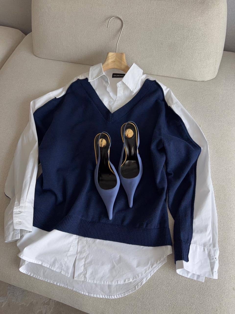 трикотажная жилетка,трикотажный жилет,вязаный жилет,женская кофта,жилет с рубашкой