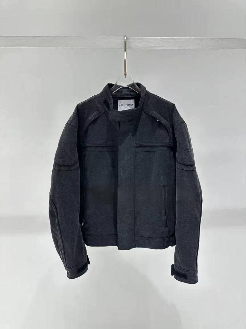 повседневная куртка,куртка,куртка модная,куртка бомбер,куртка свободного кроя