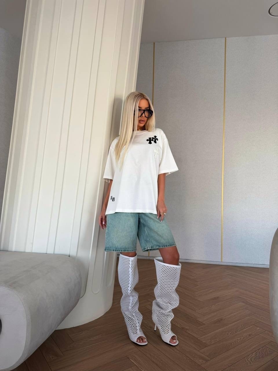 женская футболка оверсайз,футболка оверсайз,белая футболка оверсайз,футболки женская,футболка женская оверсайз удлиненная