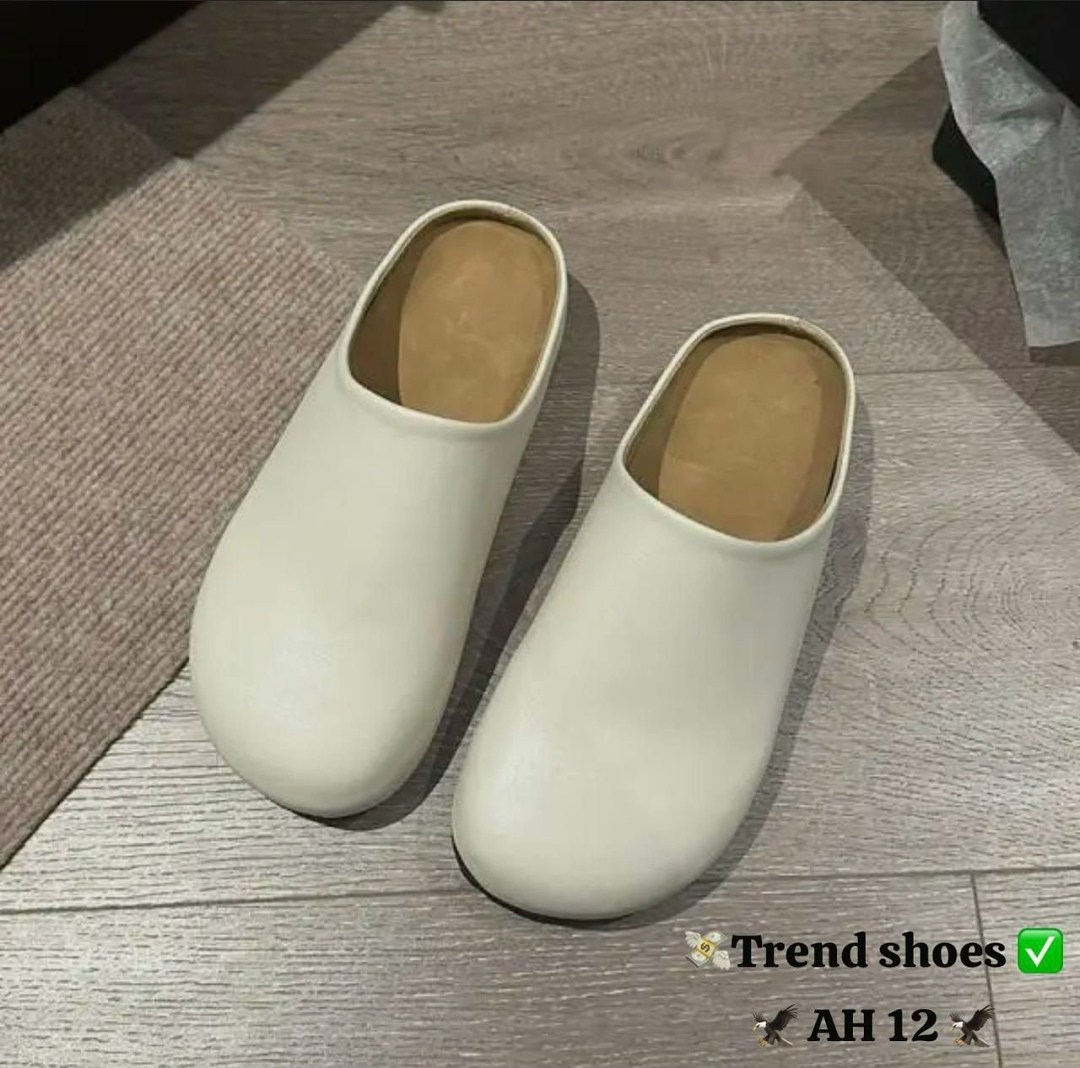 тапочки модные,женские шлепанцы,, на плоской подошве,повседневная