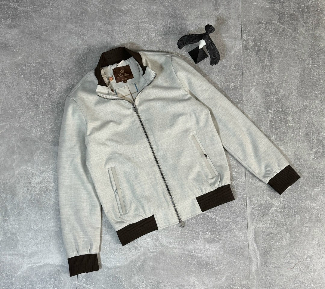 куртка бомбер,куртка стильная,легкая куртка,брендовые куртки,куртка