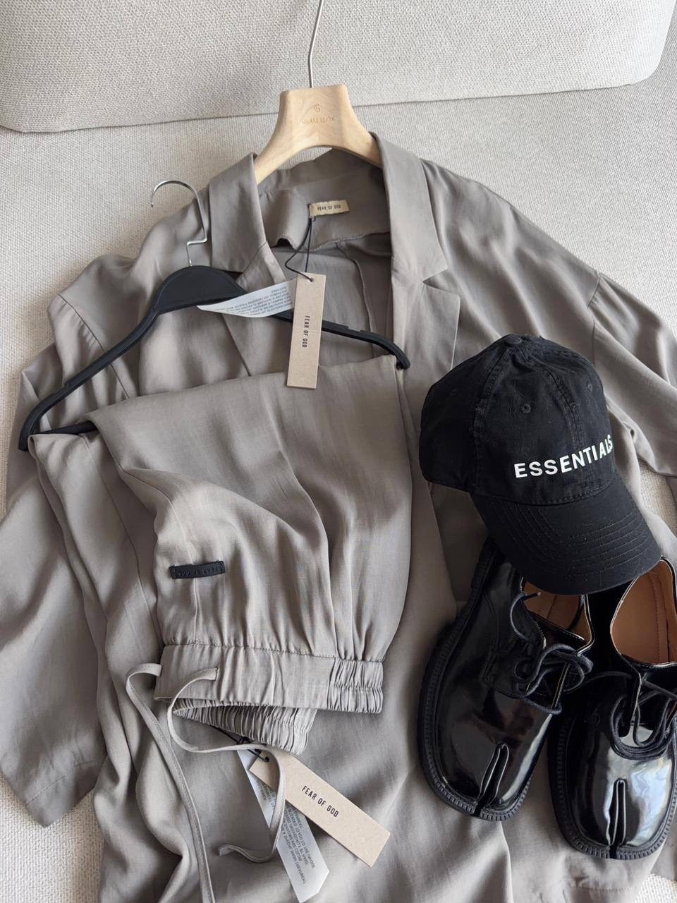 стильные костюмы,брючный костюм,костюм стиль,серый брючный костюм