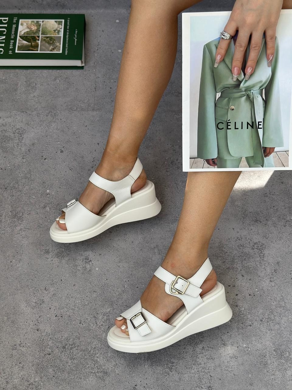 ,женские босоножки,женские босоножки на платформе,босоножки на платформе,закрытые босоножки