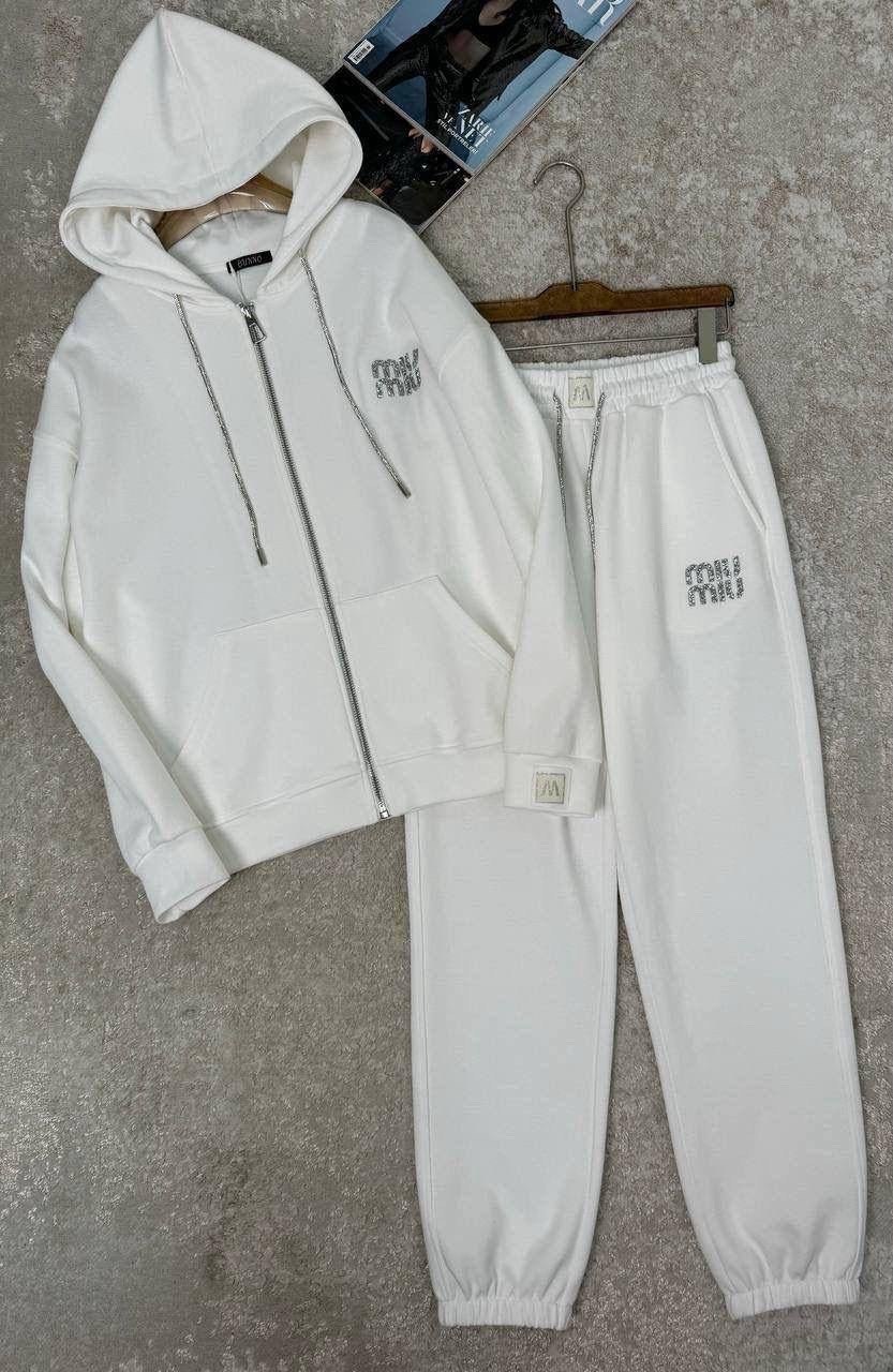 спортивный женский костюм,спортивный костюм,белый костюм женский на флисе,костюм на флисе,женский костюм спортивный на флисе