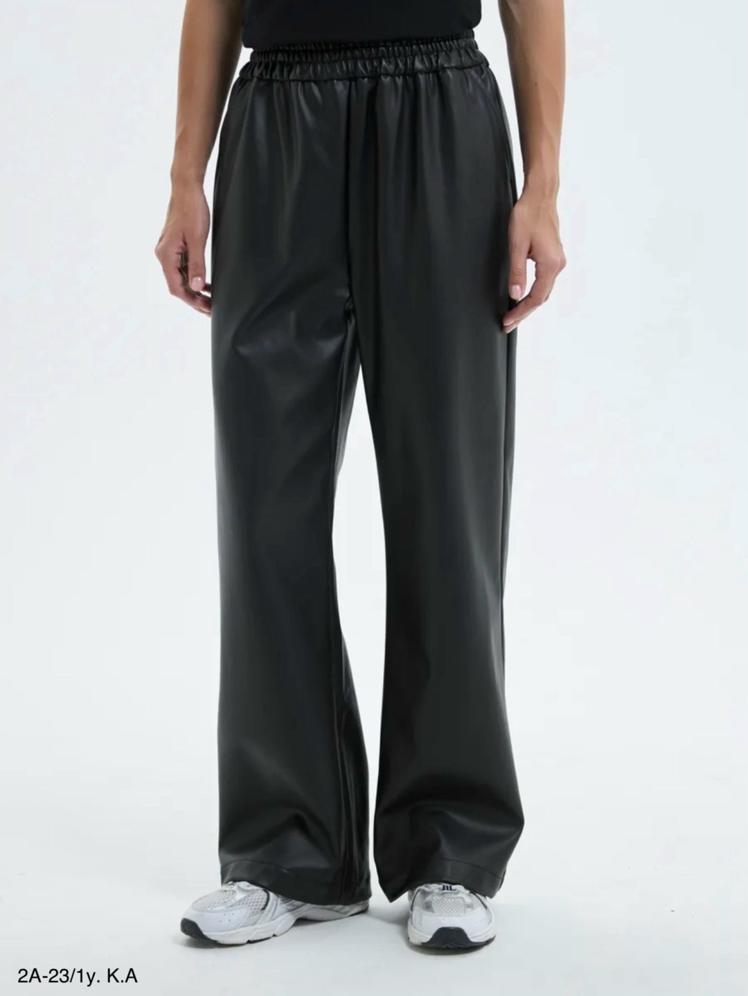 кожаные брюки,брюки из экокожи,брюки на резинке из экокожи,женские кожаные брюки,женские брюки из экокожи