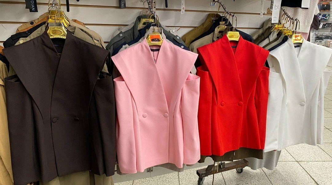 пиджак,пиджак приталенный,пиджак женский белый,жакет,женские пиджаки