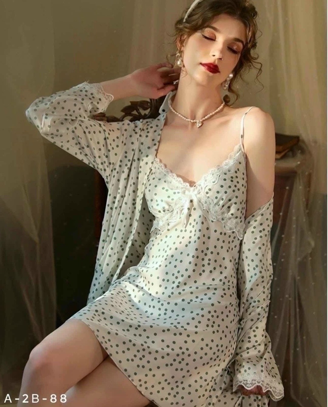 шелковый комплект халат и сорочка,шелковый комплект,женская пижама из шелка,комплект халат и сорочка,пижама из шелка