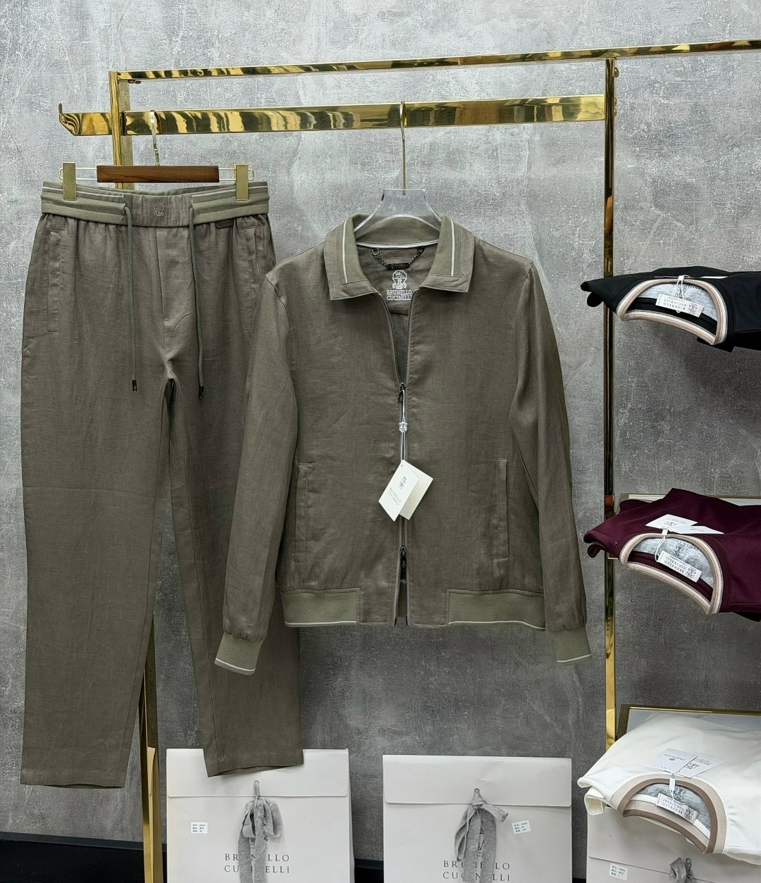 костюм brunello cucinelli,спортивный костюм loro piana,спортивный костюм brunello cucinelli,костюм loro piana,мужской костюм loro piana