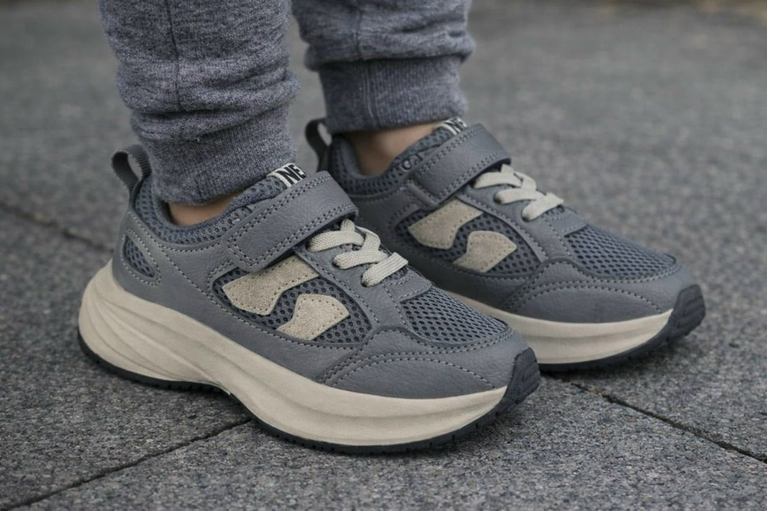 кроссовки для мальчика,детские кроссовки,черные кроссовки, спортивная,кроссовка детская