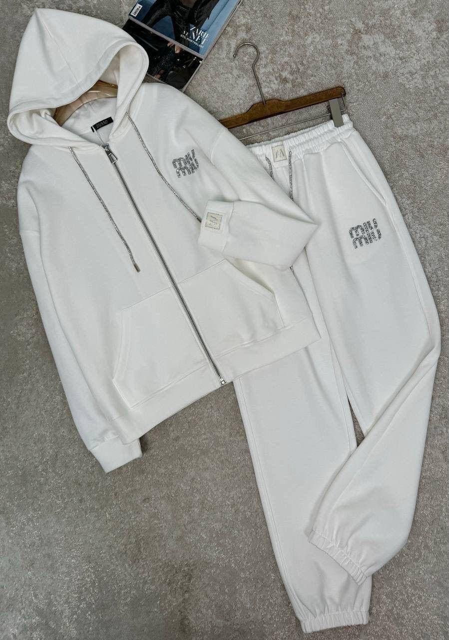 спортивный женский костюм,спортивный костюм,белый костюм женский на флисе,костюм на флисе,женский костюм спортивный на флисе