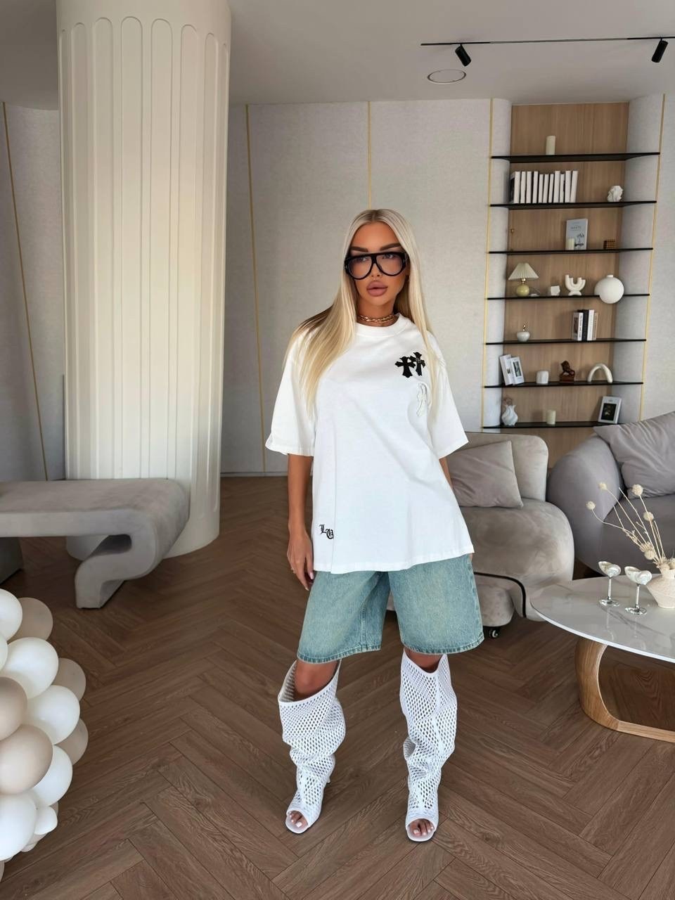 женская футболка оверсайз,футболка оверсайз,белая футболка оверсайз,футболки женская,футболка женская оверсайз удлиненная