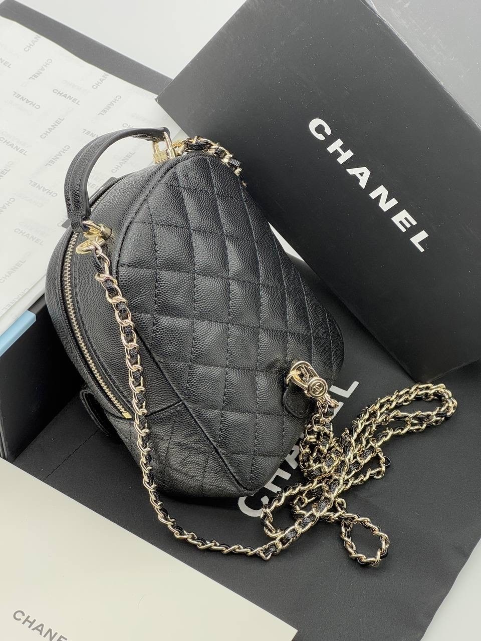 рюкзак chanel,шанель рюкзак,рюкзак chanel женский,сумка chanel,кожаный рюкзак chanel с логотипом