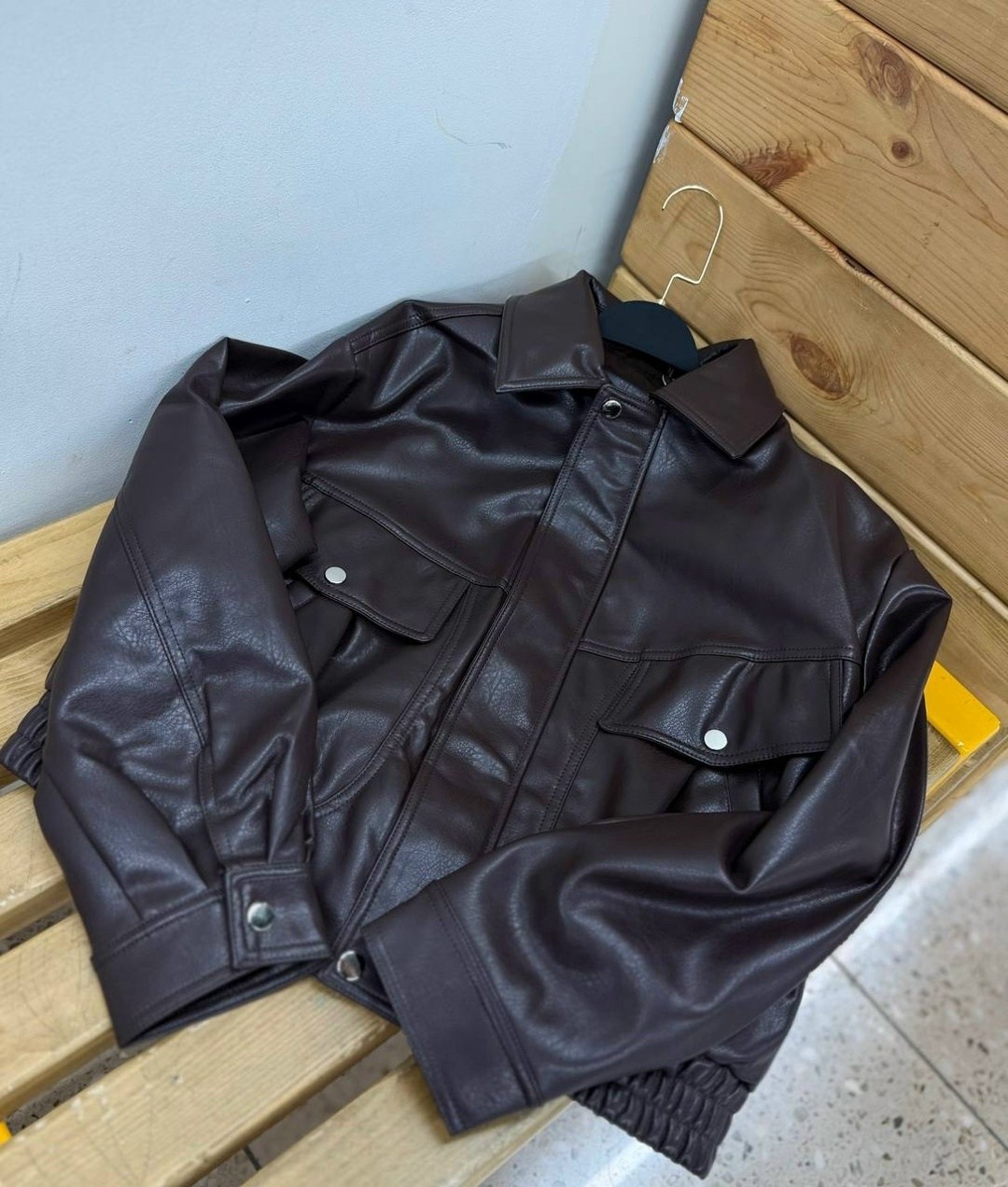 куртка бомбер женская,кожаная куртка,женская кожаная куртка,женская куртка,куртка косуха женская