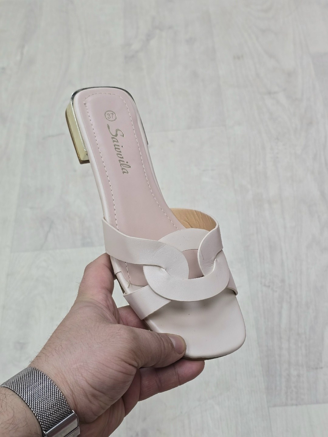 ,модные шлепанцы,женские шлепанцы, женская,босоножки эрмес