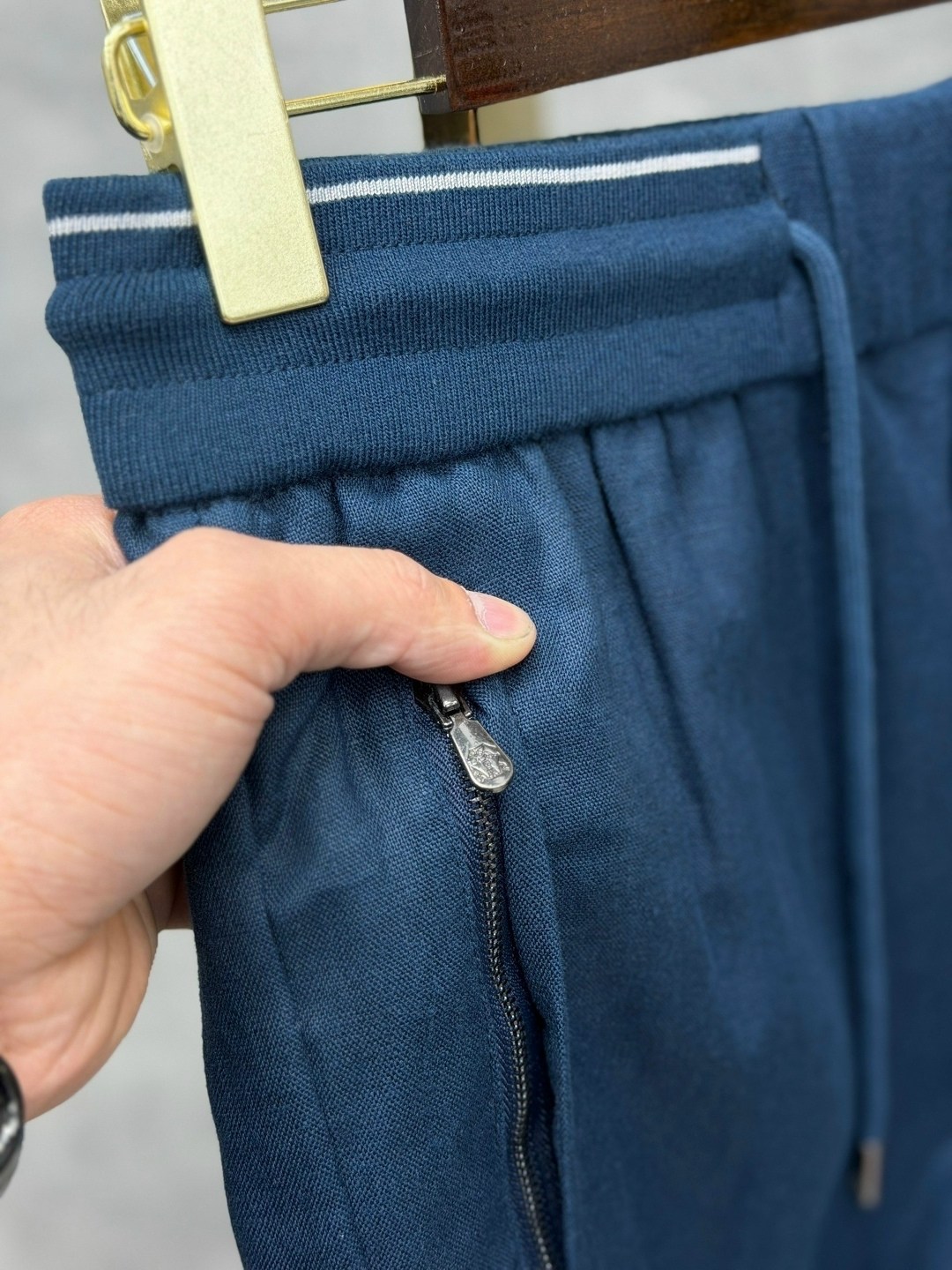 спортивный костюм brunello cucinelli,спортивный костюм stefano ricci,спортивный костюм мужской loro piana,костюм спортивный вельвет loro piana,костюм спортивный loro piana