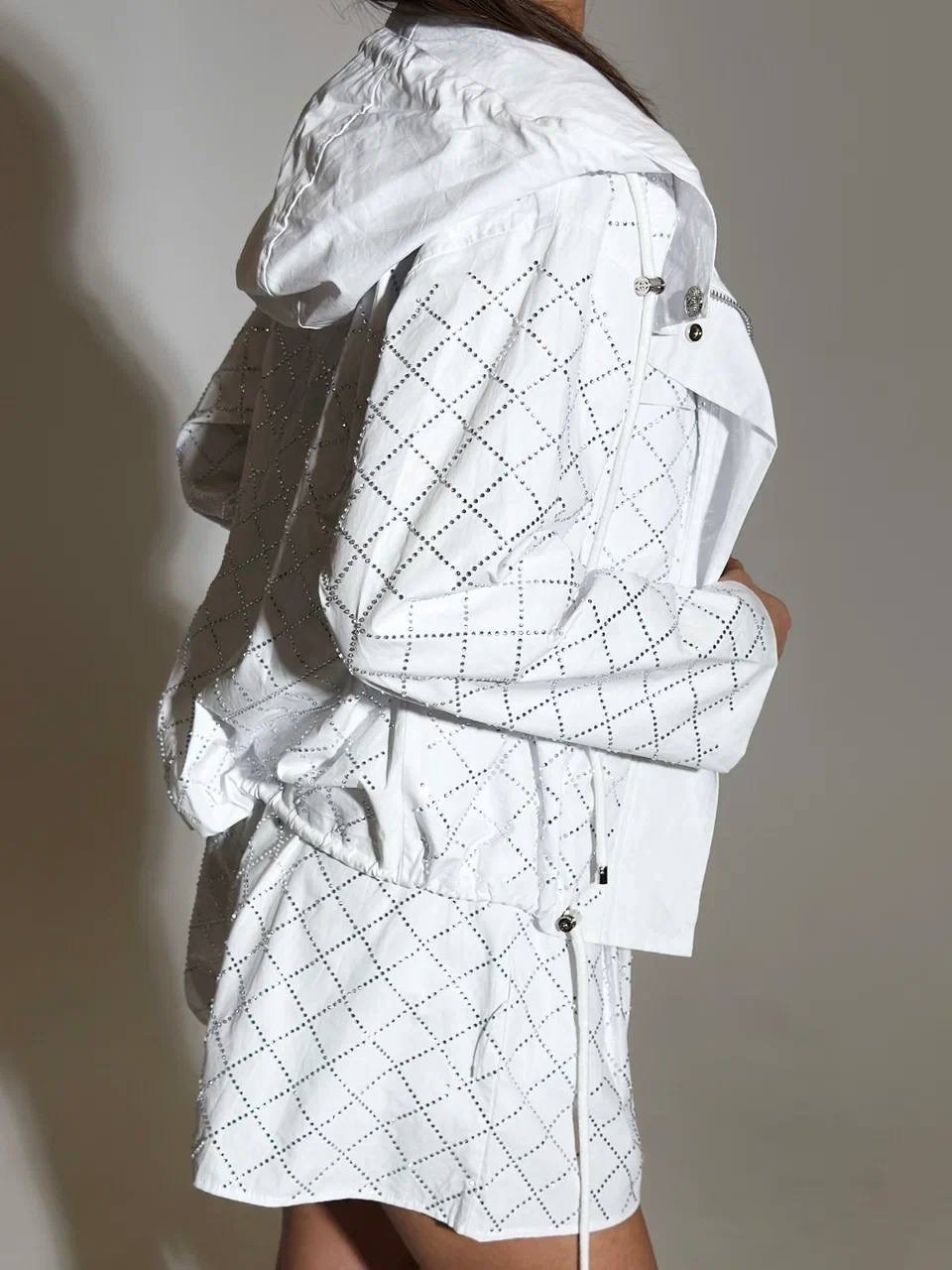 белые костюмы,костюм с шортам,костюмы женские,