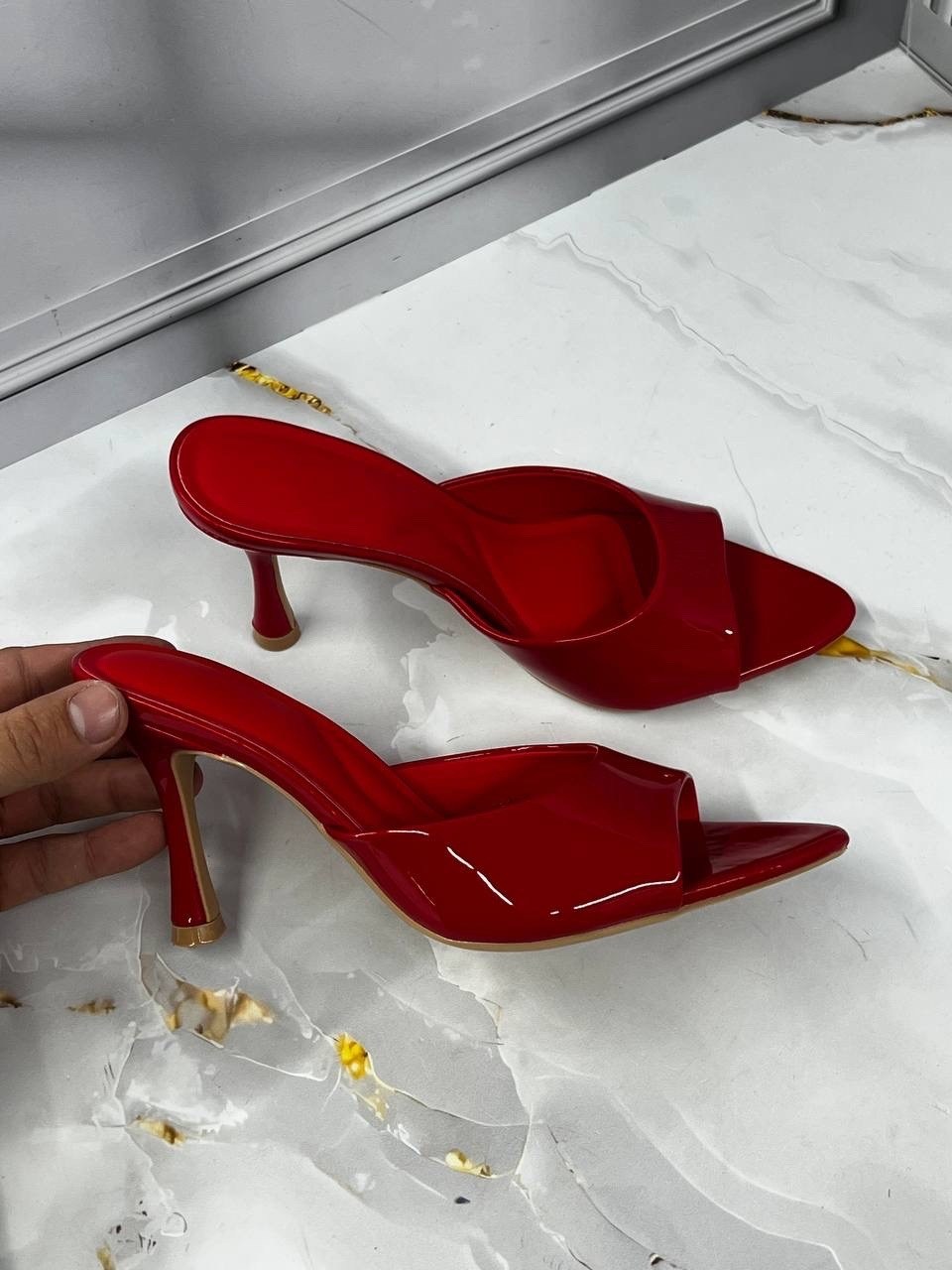 ,красные босоножки,босоножки на каблуках,женские туфли лодочки,мюли на каблуке