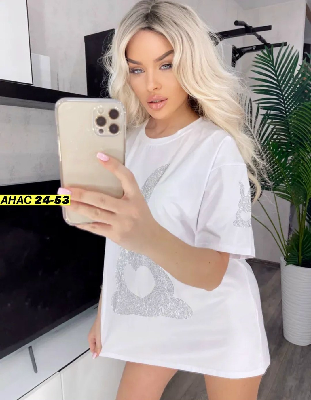 футболки женская,футболка со стразами женская,футболка оверсайз со стразам,футболка оверсайз базовая со стразами,женская кофта