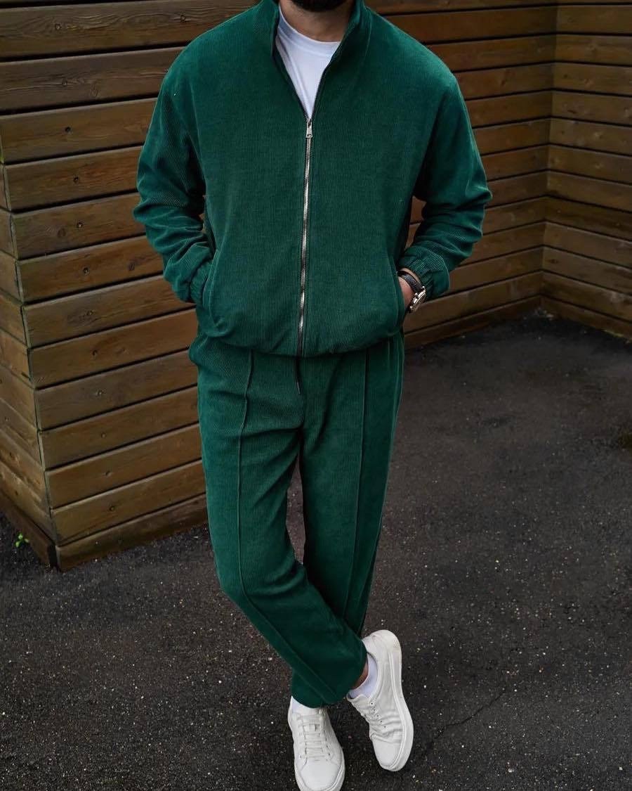 мужская мода,мужской спортивный костюм из вельвета,спортивный костюм мужской модный из микровельвета черного цвета,костюм спортивный мужской,вельветовый костюм мужской